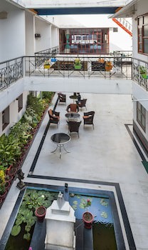 Hotel Harmony