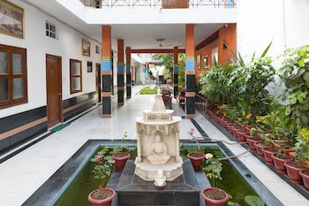 Hotel Harmony