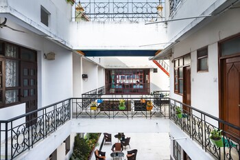 Hotel Harmony
