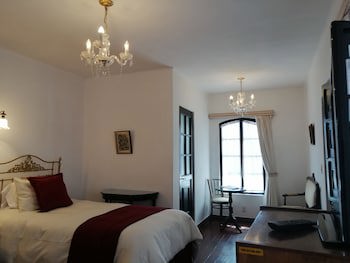 Hotel De Su Merced