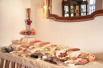 Hotel De Su Merced