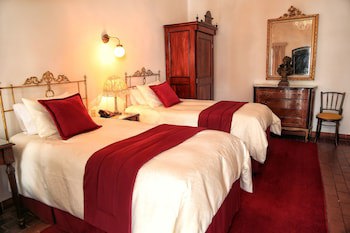 Hotel De Su Merced