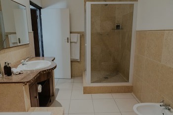 Cana Vineyard Guesthouse