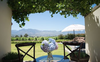 Cana Vineyard Guesthouse