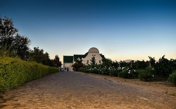 Cana Vineyard Guesthouse