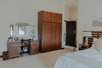 Cana Vineyard Guesthouse