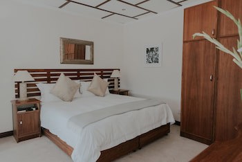 Cana Vineyard Guesthouse