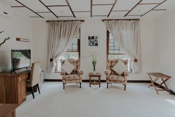 Cana Vineyard Guesthouse