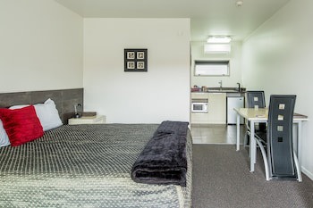 151 On London Motel