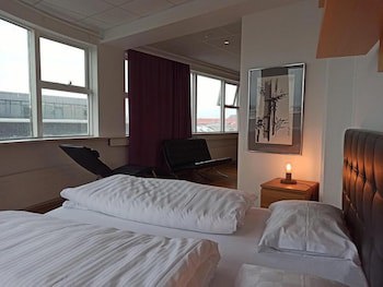 101 Guesthouse Hotel