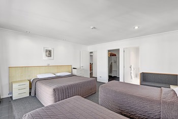 The Hotel Nelson