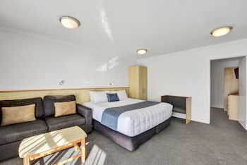 The Hotel Nelson