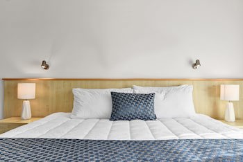 The Hotel Nelson
