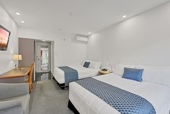 The Hotel Nelson