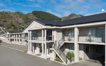 The Hotel Nelson