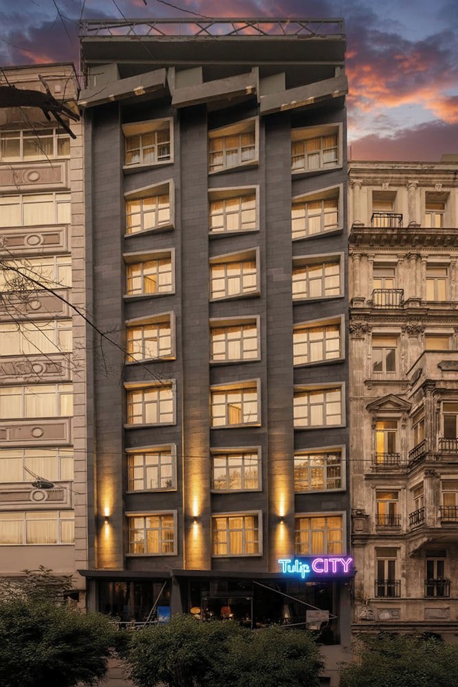 Tulip City Hotel