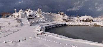Delina Mountain Resort