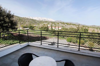 Delina Mountain Resort