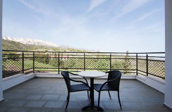 Delina Mountain Resort