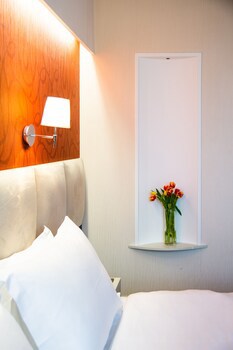 Crystal Hotel Belgrade