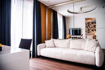 Crystal Hotel Belgrade