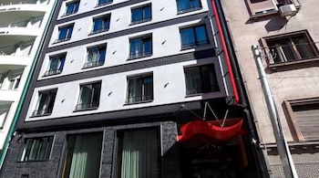 Crystal Hotel Belgrade
