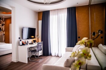 Crystal Hotel Belgrade