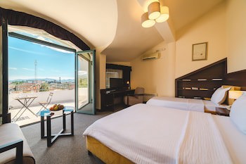 Keto Hotel