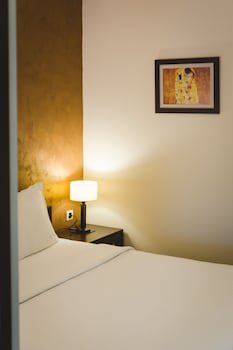Keto Hotel