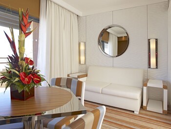Real Marina Hotel & Spa