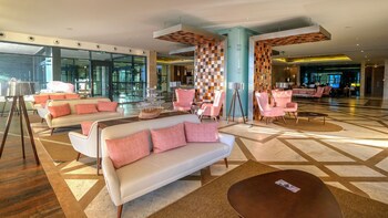 Real Marina Hotel & Spa
