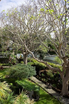 Azoris Angra Garden