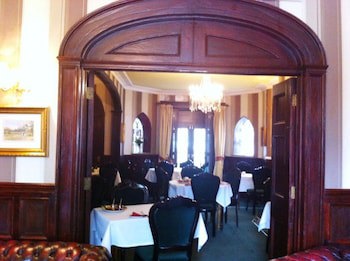 Georgian House Hotel