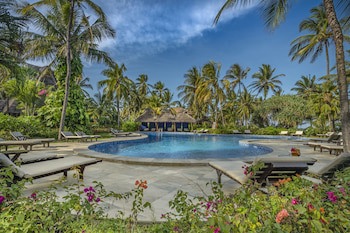 Breezes Beach Club & Spa