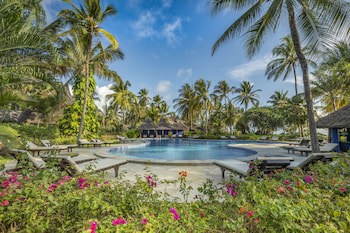 Breezes Beach Club & Spa