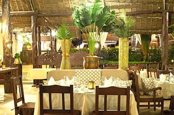 Breezes Beach Club & Spa