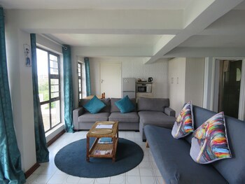 Beachcomber Bay - Guest House