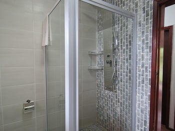 Beachcomber Bay - Guest House