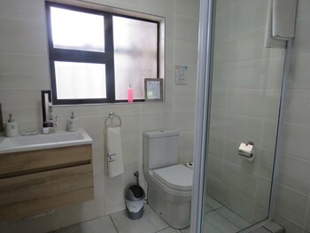 Beachcomber Bay - Guest House