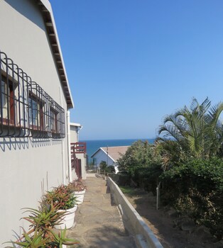 Beachcomber Bay - Guest House
