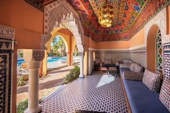 Hotel Karam Palace