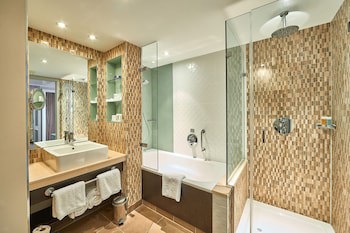 Crowne Plaza Reading East, An Ihg Hotel