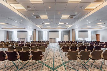 Crowne Plaza Reading East, An Ihg Hotel