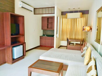 Al's Resort