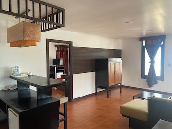 Al's Resort