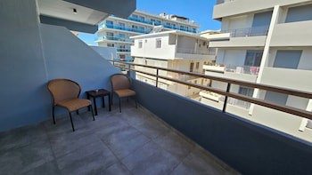 Atlantis City Hotel