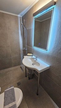 Atlantis City Hotel
