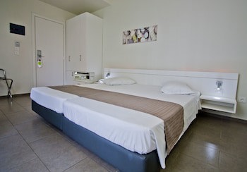 Atlantis City Hotel