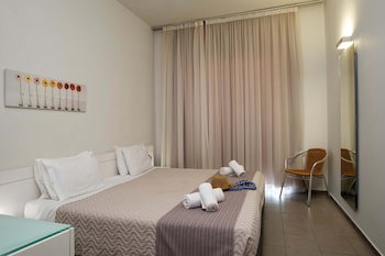 Atlantis City Hotel