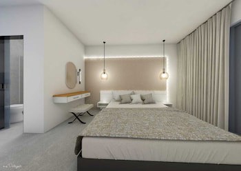 Atlantis City Hotel
